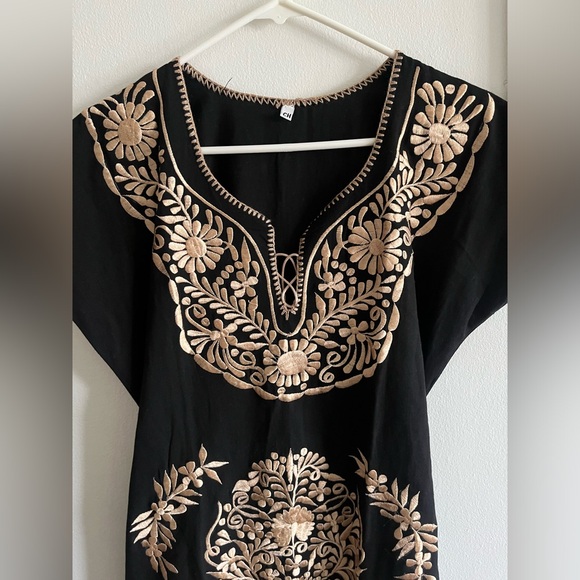 Dress from Mexico, gently worn size small - Picture 4 of 13